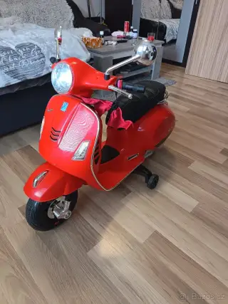 Elektrický skútr Vespa