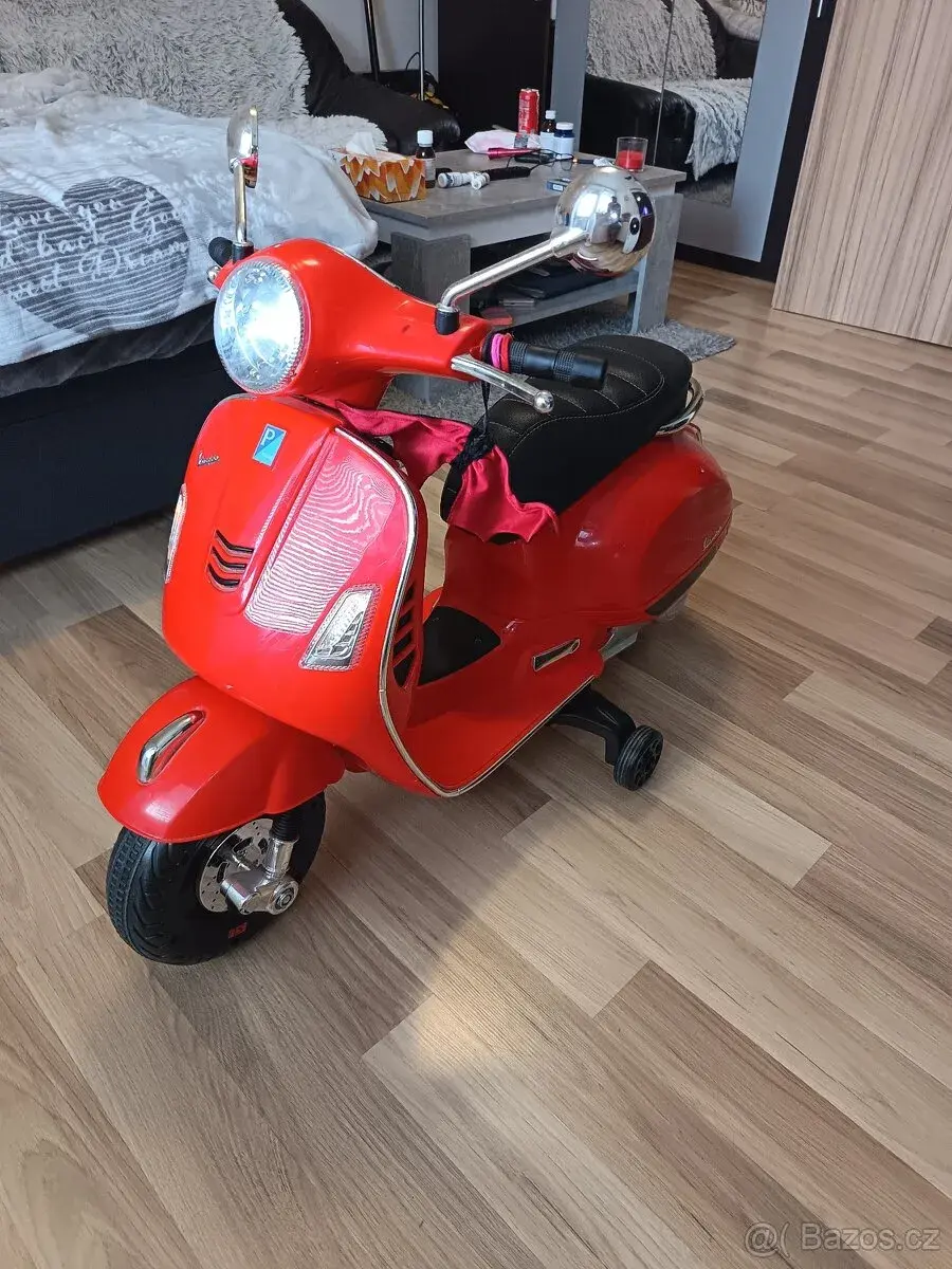 Elektrický skútr Vespa