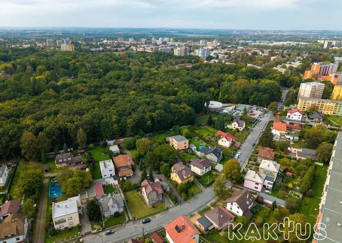 Prodej prémiového stavebního pozemku (1 609 m²) – Ostrava-Hr