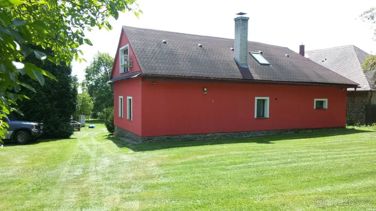 PRODEJ Chalupy a hospodářská usedlost s pozemky 3189m2. 1111