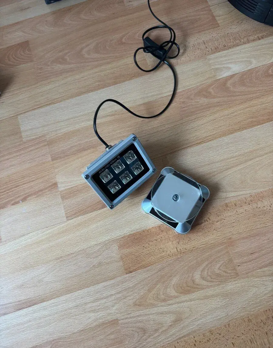 UV světlo SLA / DLP 3D tisku + samotočící plošina