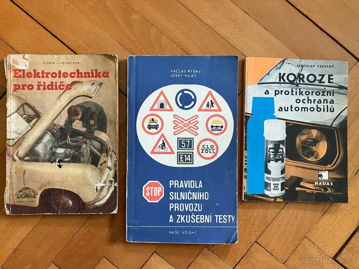 Retro motoristické knihy