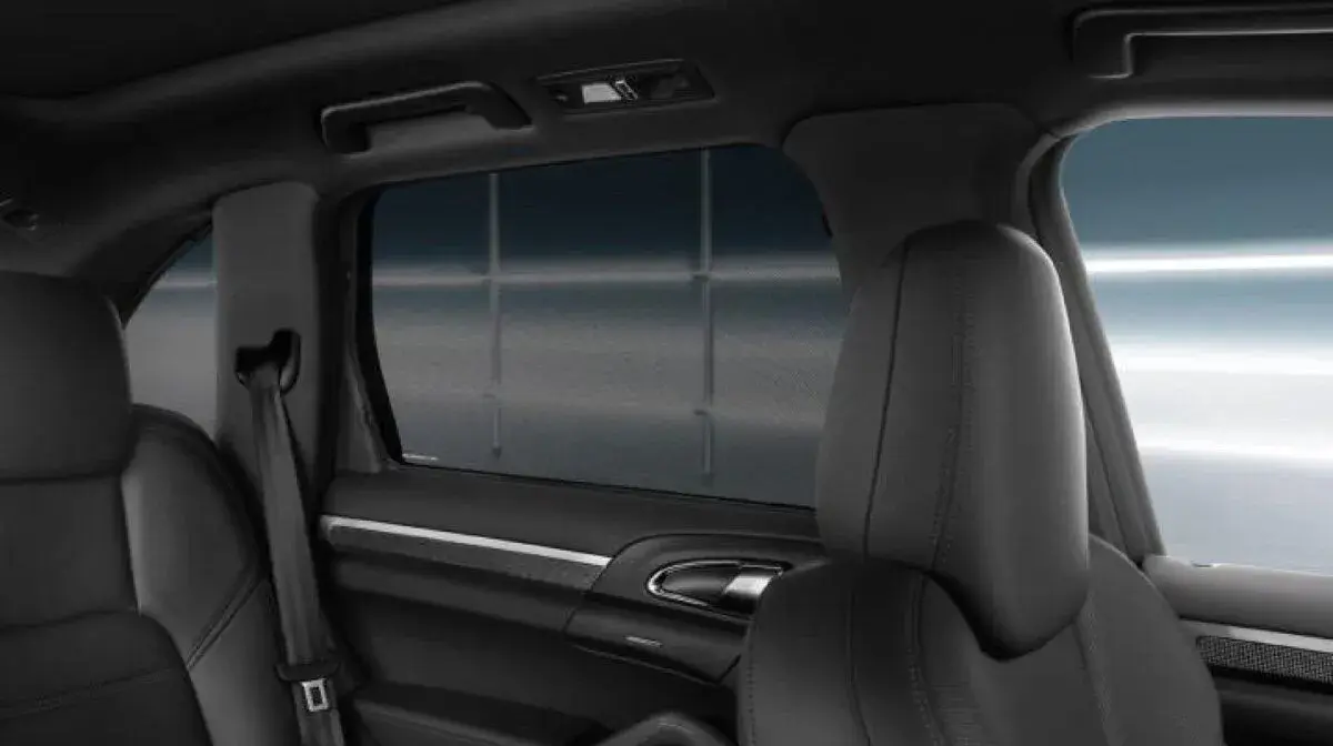 Nová originál Porsche Cayenne Coupe sluneční clona