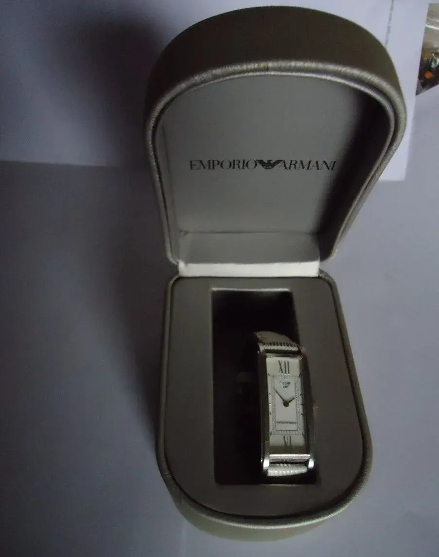 Hodinky Armani
