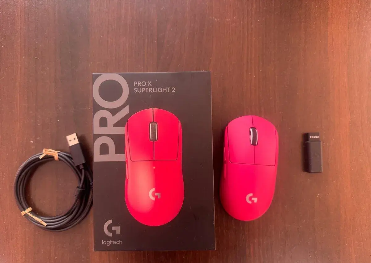 Logitech G PRO X Superlight 2 (Magenta)