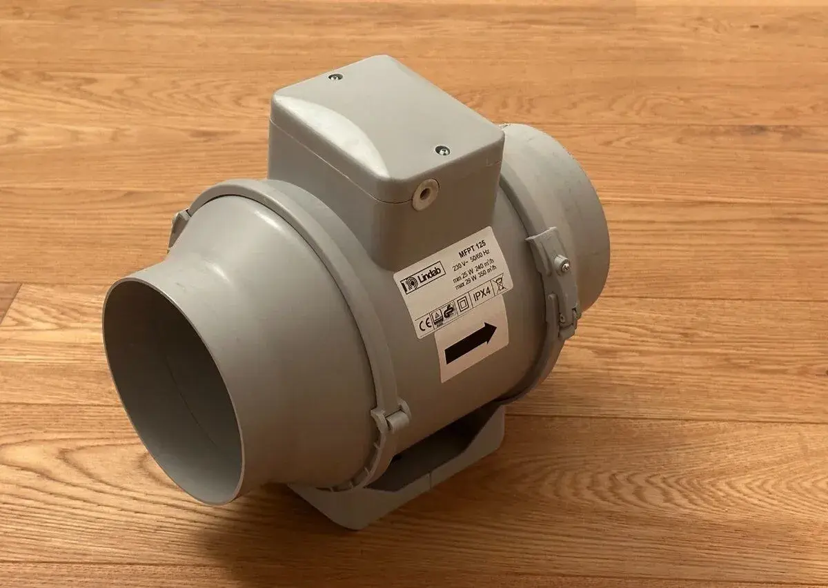 Potrubní ventilátor Lindab MFPT 125, 230 V, Ø125 mm
