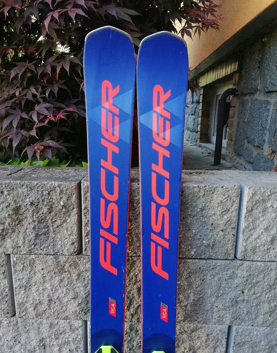 FISCHER The CURV GT 175cm. Model 2022/2023 pěkné