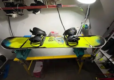 Detsky snowboard Gravity Flash +vazani