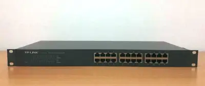 switch TP-Link TL-SF1024 - 24x 10/100Mbps/, 19" rack
