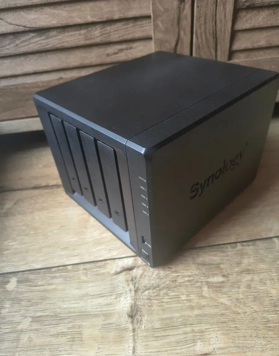 Synology DS918+