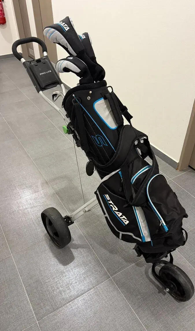 Golfový půl set Strata dámský - pro praváky grafit + vozík