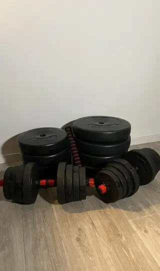 Činky a kotouče 130 kg – celá sada za 1 790 Kč, 14 Kč/kg
