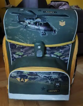 Školní anatomická aktovka Stil ARMY