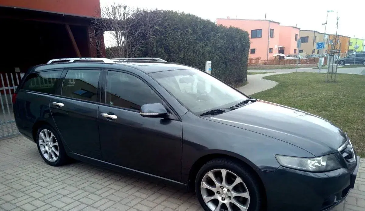 Honda Accord – 2008, 313 000 km