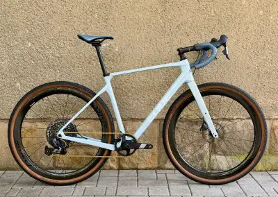 Cube Nuroad C:62 EX vel. 56 + wattmetr