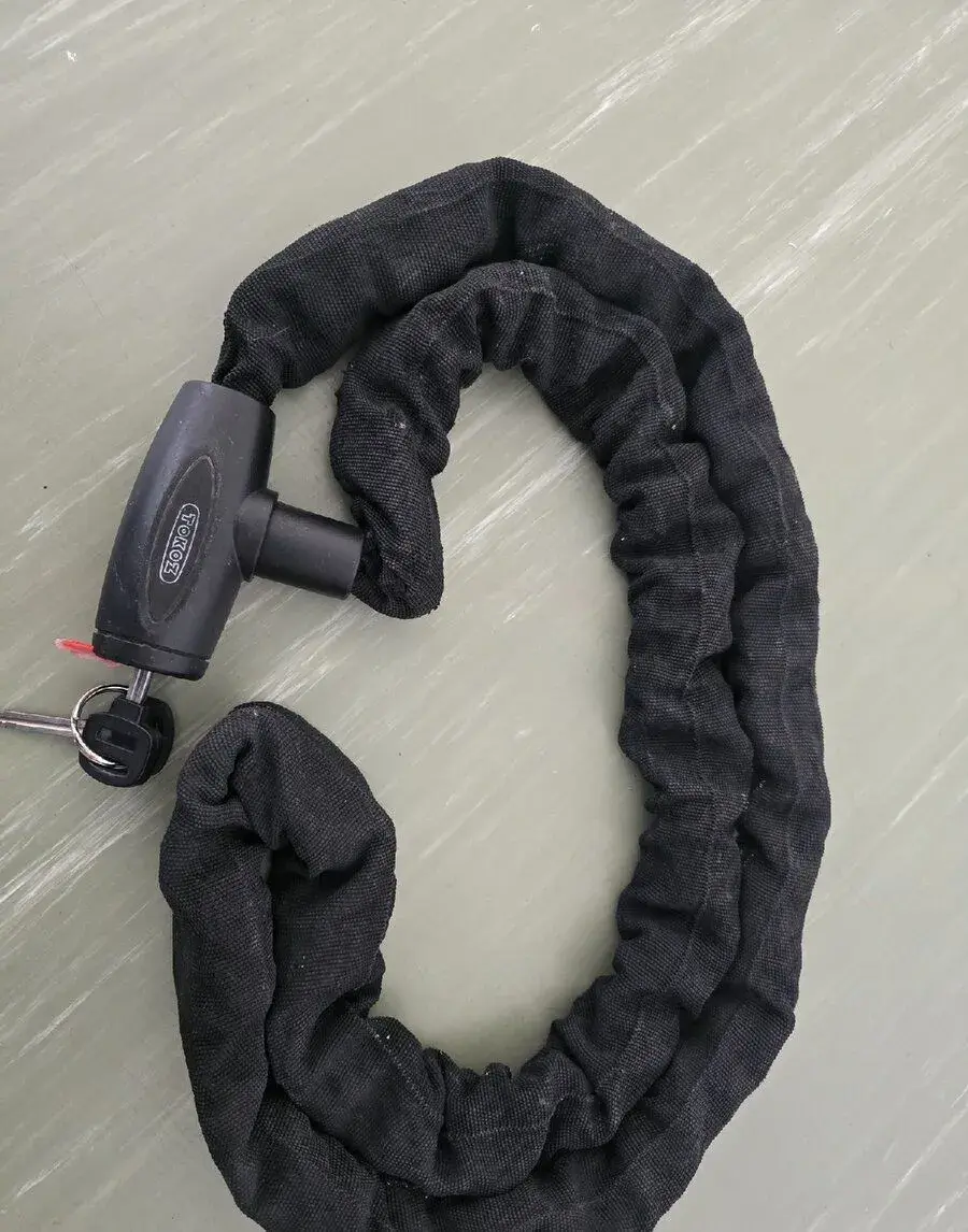 Motozámek Tokoz 200 cm
