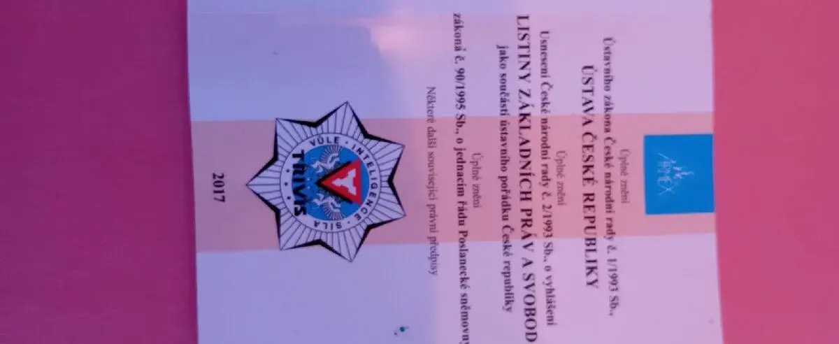 ÚSTAVA ČESKÉ REPUBLIKY