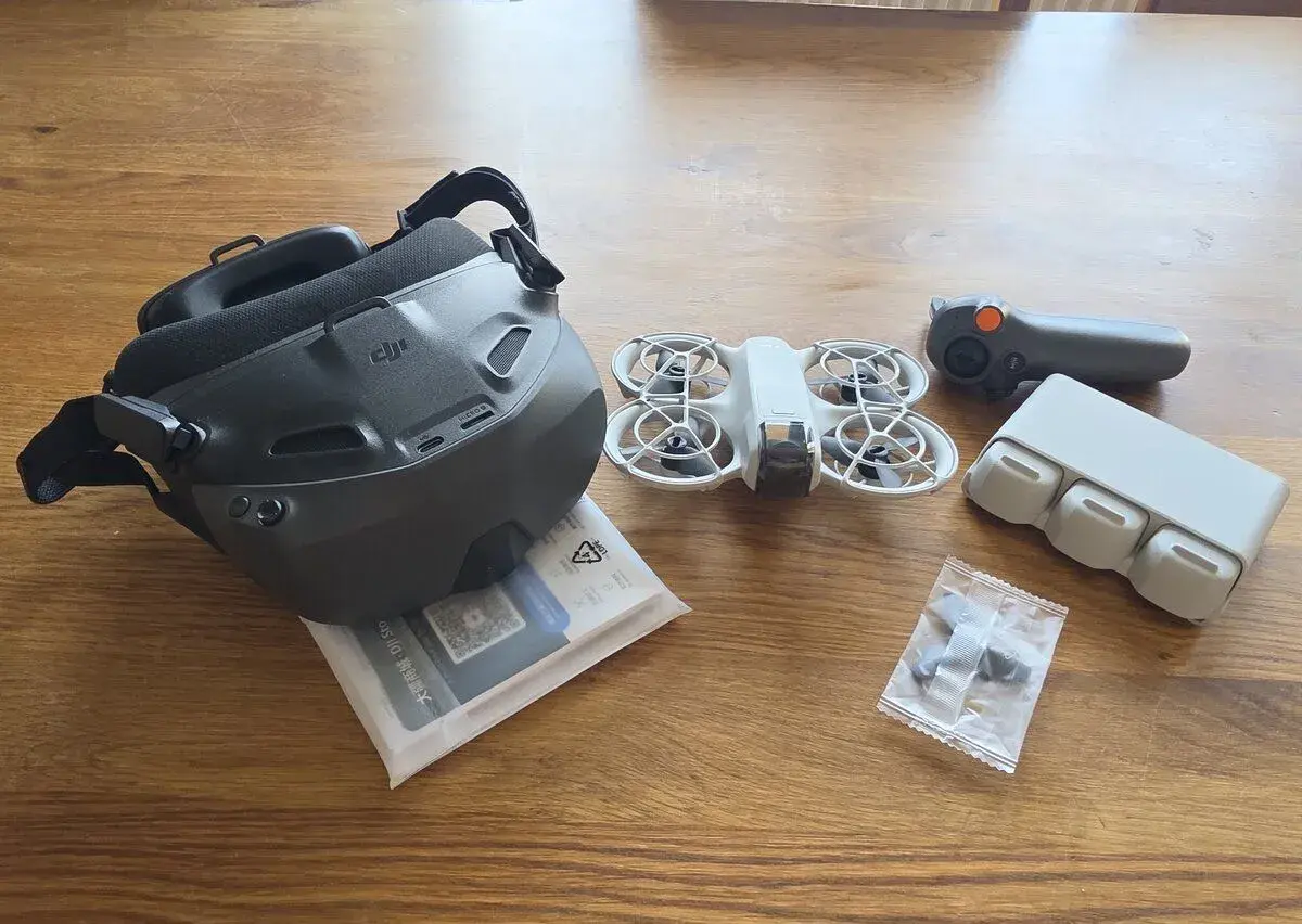 DJI NEO