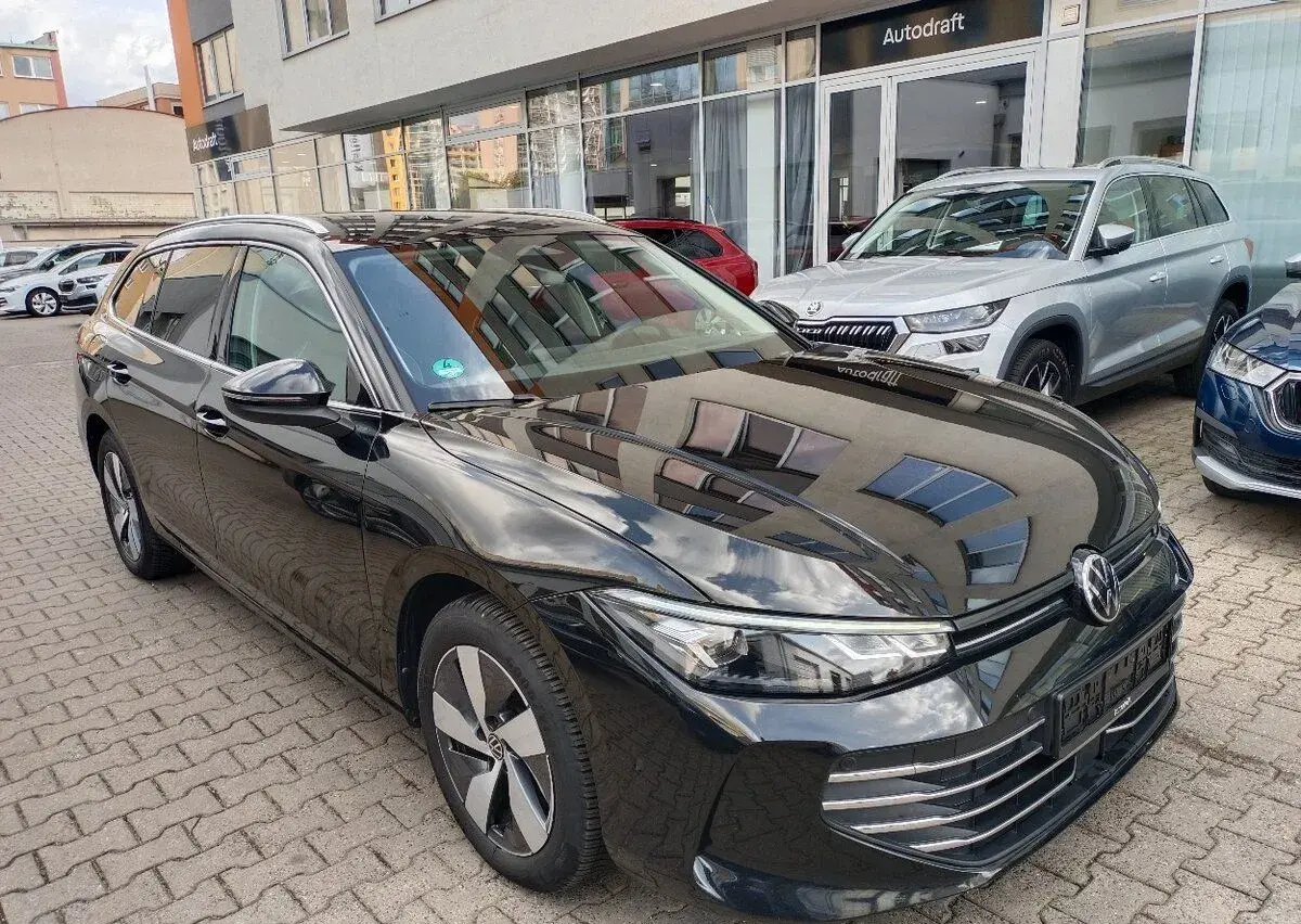 Volkswagen Passat – 2024, 63 000 km