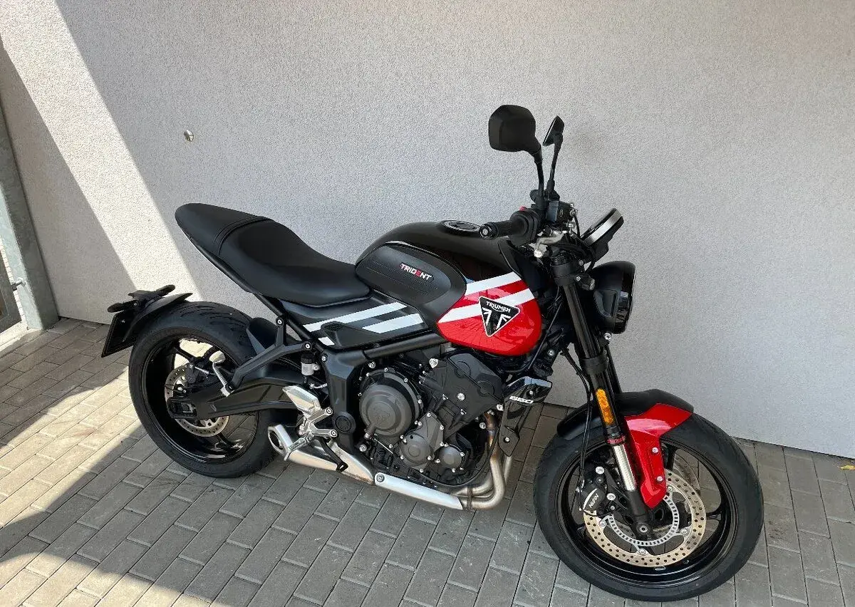Triumph Trident 660
