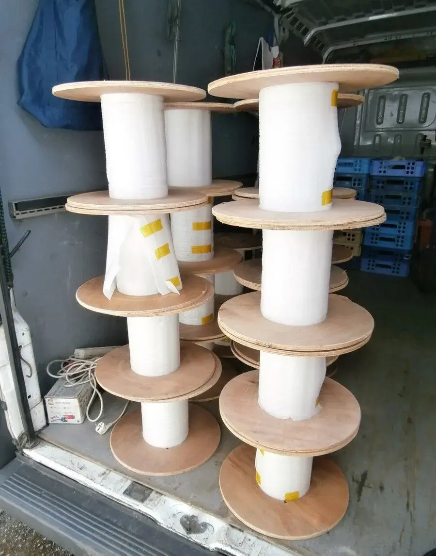 Špulka kabelová, stolek design, podstavec za 190 kč