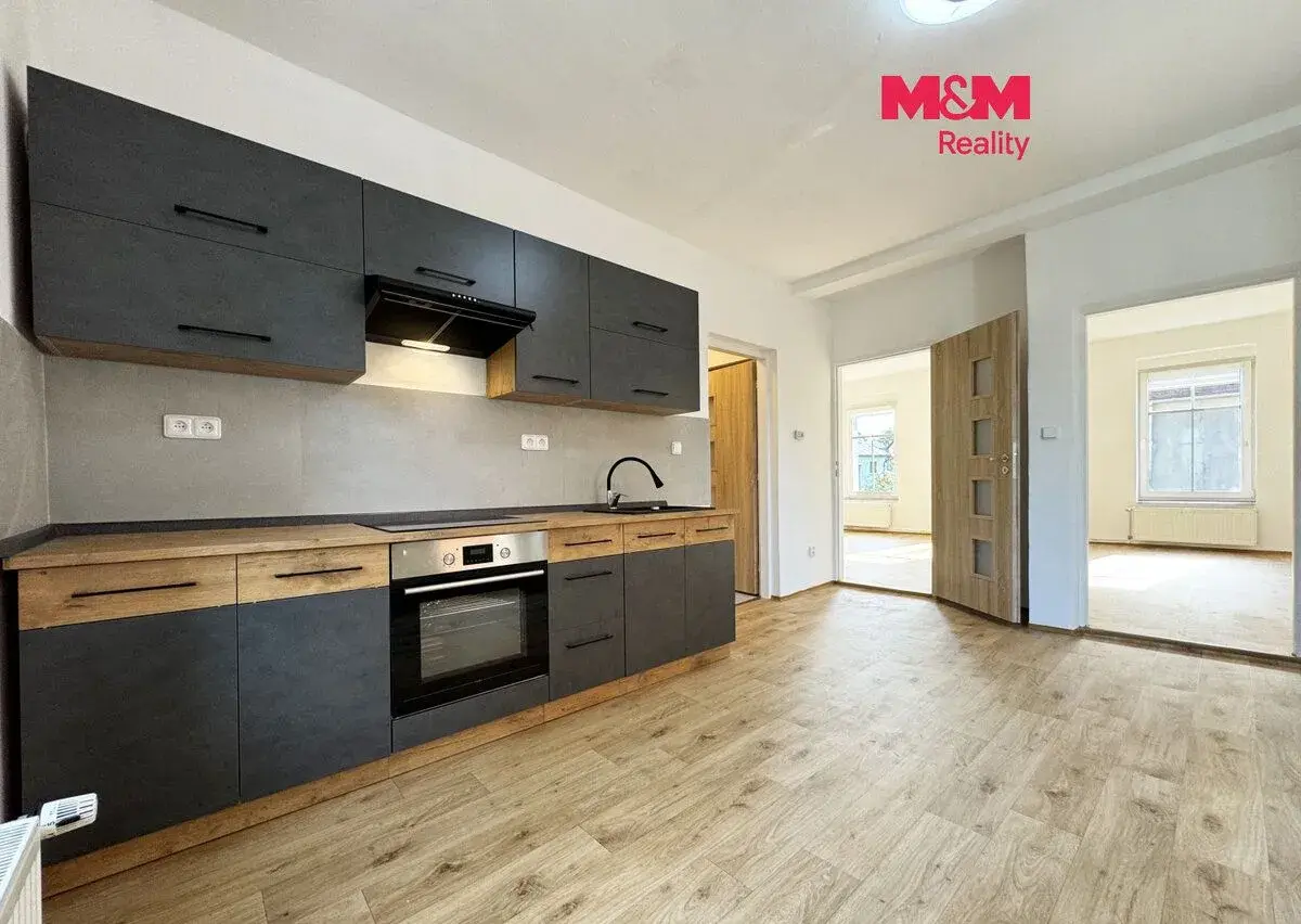 Pronájem bytu 2+1, 50 m², Karlovy Vary, ul. Nerudova