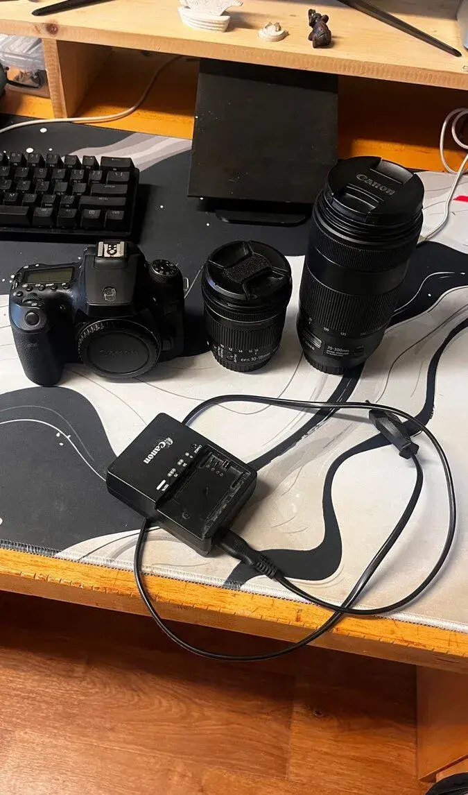 Canon eos 90D