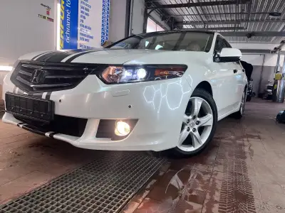 Honda Accord – 2010, 184 290 km
