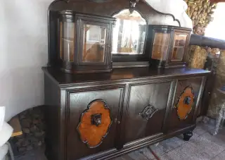 starožitná komoda(bufet) po renovaci.