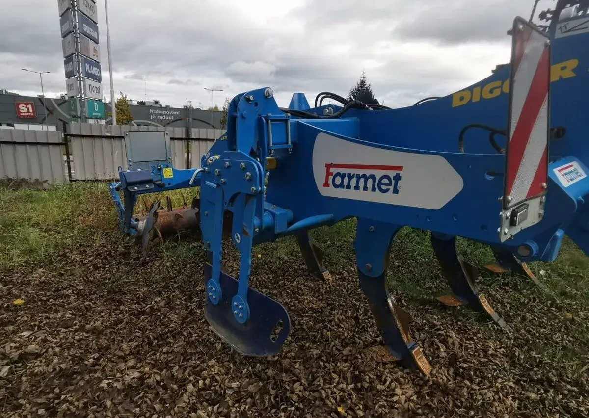 Hloubkový kypřič DIGGER 3M