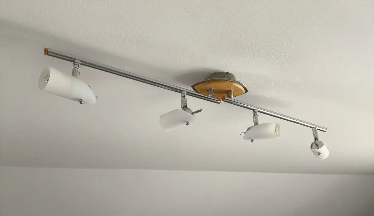Stropní svítidlo včetně úsporných led žárovek