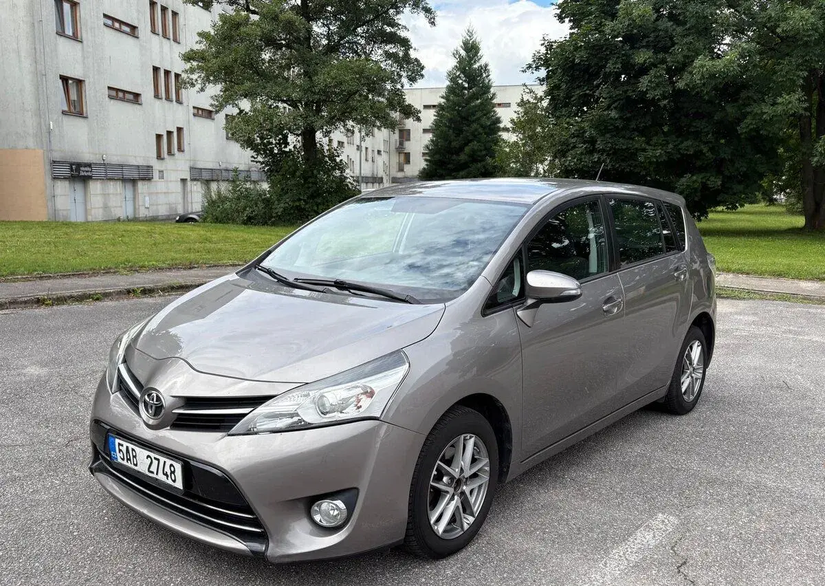 Toyota Verso – 2015, 225 000 km