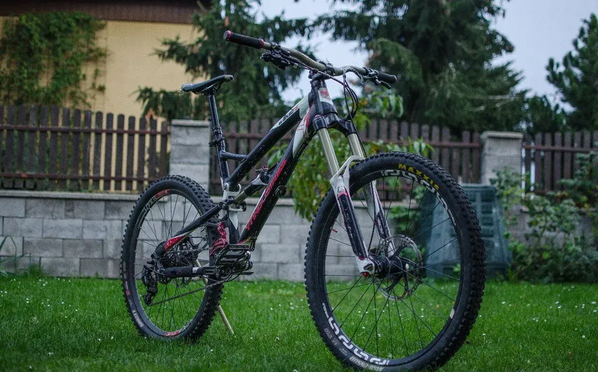 YT wicked 650b