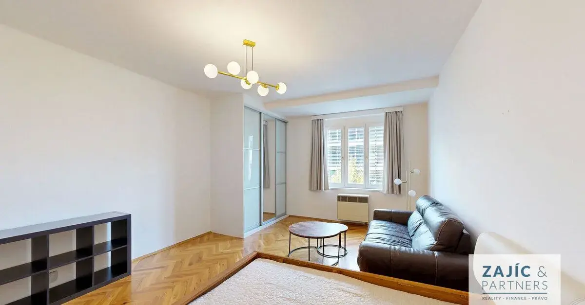 Pronájem vybaveného bytu 1+1 s moderní kuchyní, Praha 7 – Ho