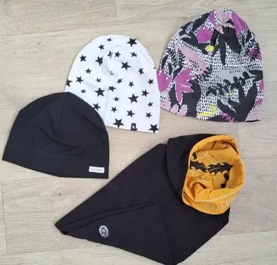 3x dětské dívčí čepice +nákrčník, vel. 98/104