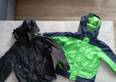 Chlapecké bundy vel. 110/116