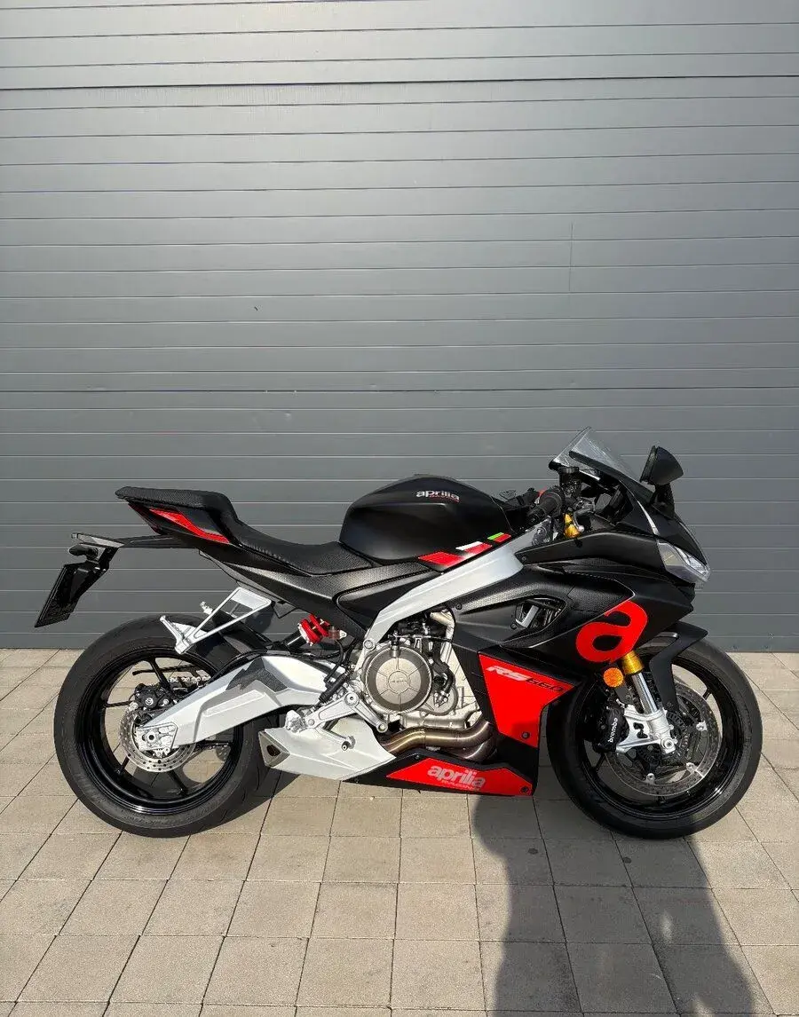 Aprilia rs 660