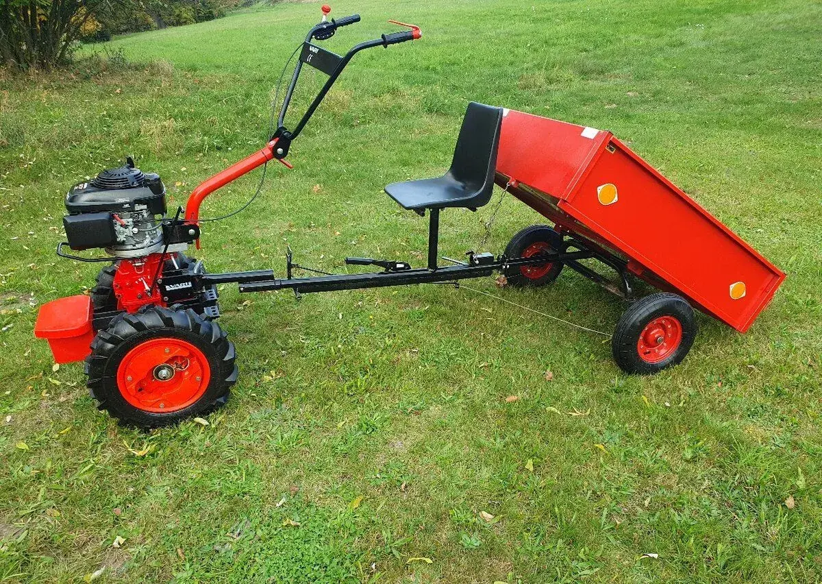 Krásný český malotraktor Vari Honda