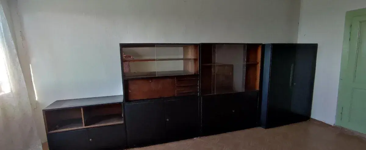 Sestava nábytku obývací stěna a gauč
