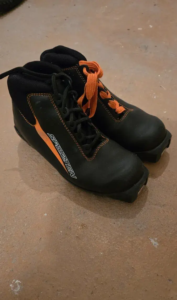 Dětské boty na běžky Sporten, vel. 35