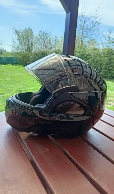 Překlápěcí přilba SHARK