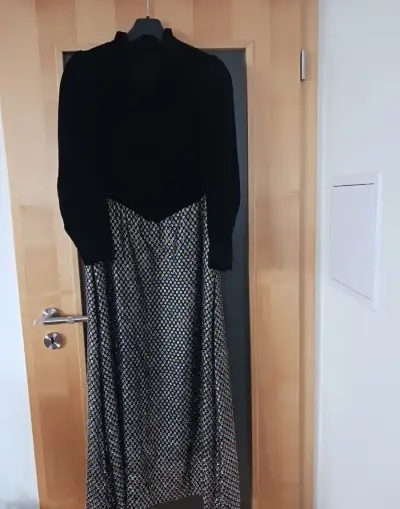 VINTAGE SPOLEČENSKÉ ŠATY DLOUHÉ