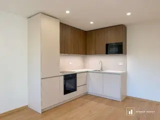 Prodej bytu 3+kk, balkon, 1. patro – UH, Průmyslová 912