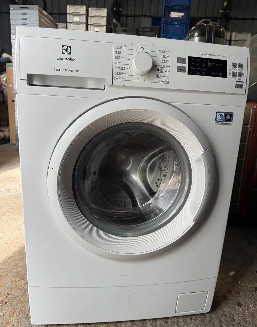 Úzká SLIM pračka Electrolux PerfectCare