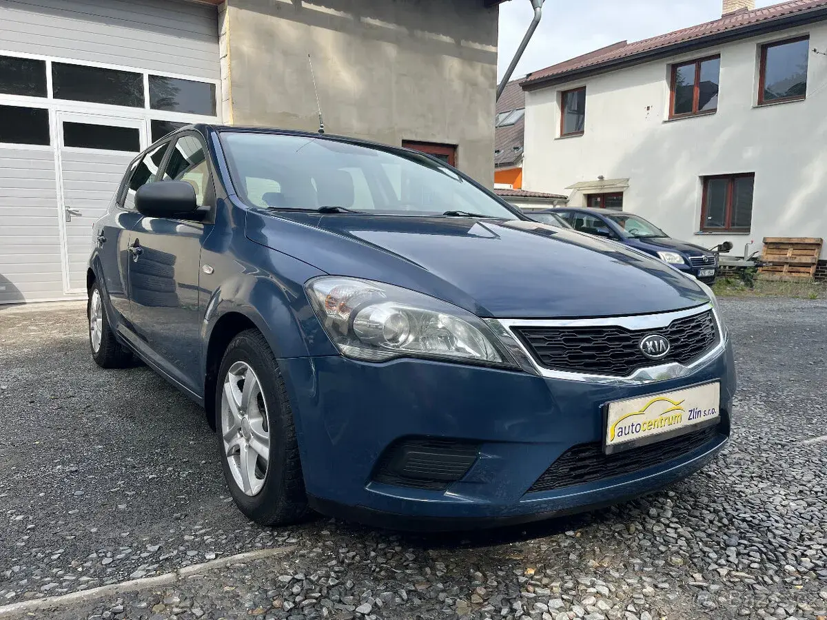 Kia CEED – 2010, 122 000 km