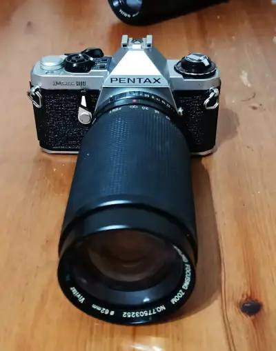 PENTAX super (Vivitar 35-200mm) - 1979