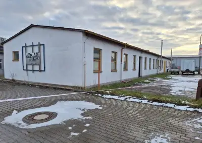 Pronájem plochy,zámková dlažba