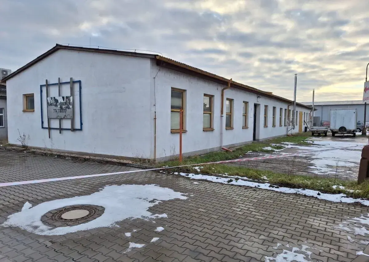 Pronájem plochy,zámková dlažba