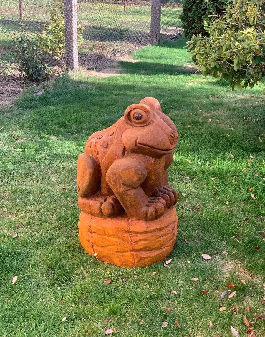 Dřevěná socha- žába🐸