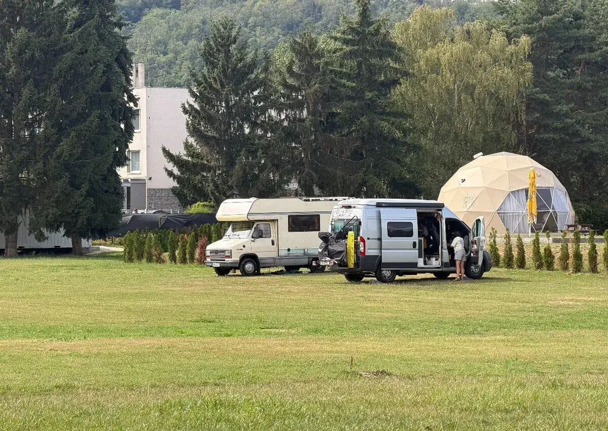 Zimní i celoroční stání / parkování pro karavany